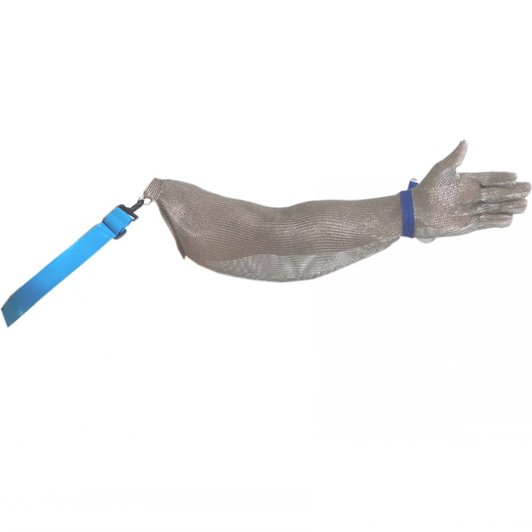 Ring mesh sleeve with shoulder protection